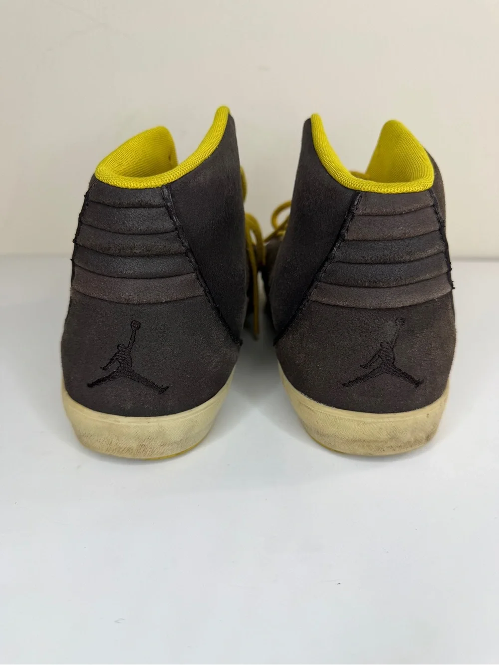 Nike Air Jordan Grown V.9 Mens Size 11 Brown Athletic Basketball Shoes Sneakers
